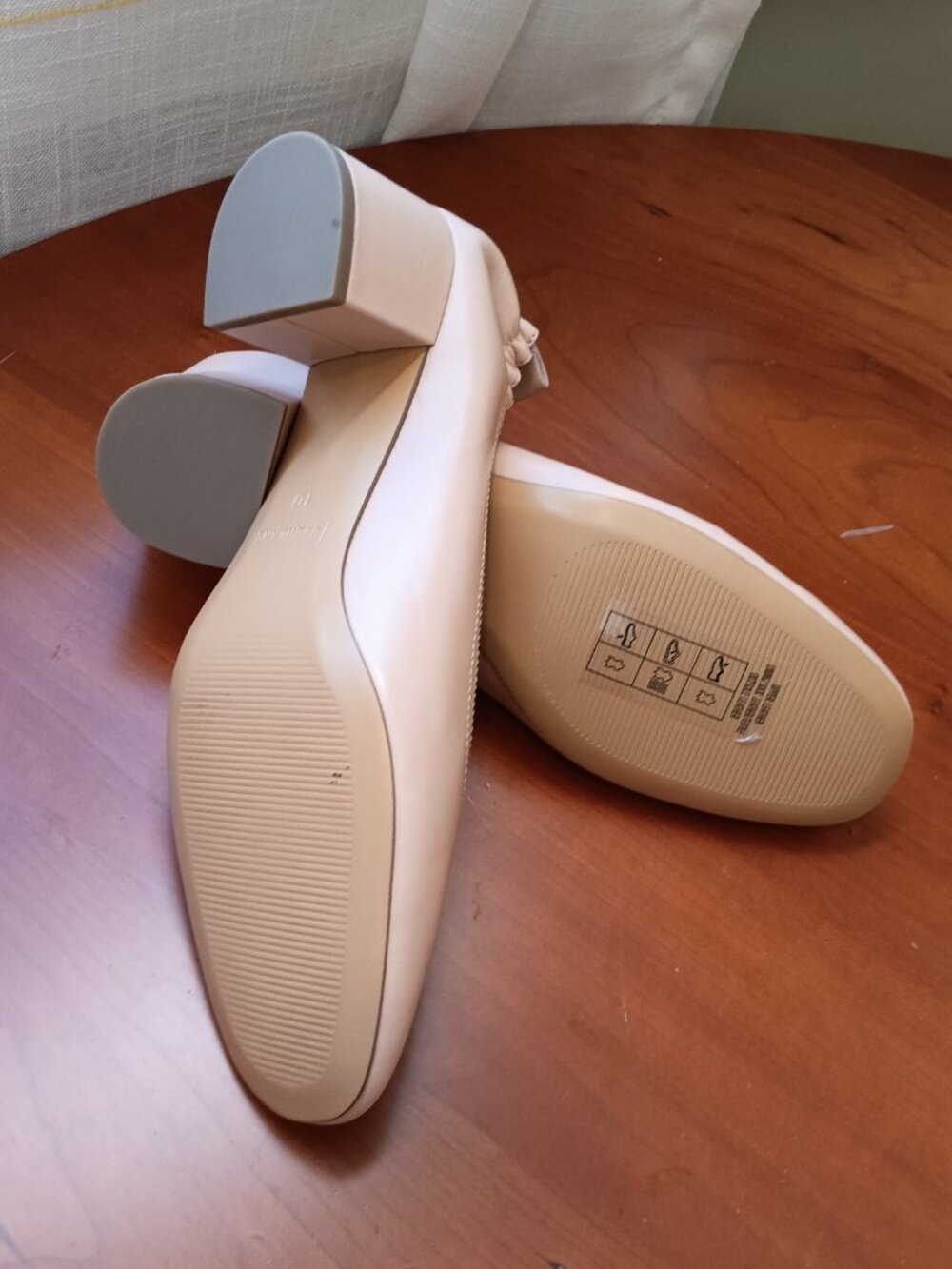 NWT Everlane The Day Heel Light Taupe Size 10 - Picture 6 of 9